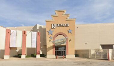 Old Texas mall set for demolition and transformation