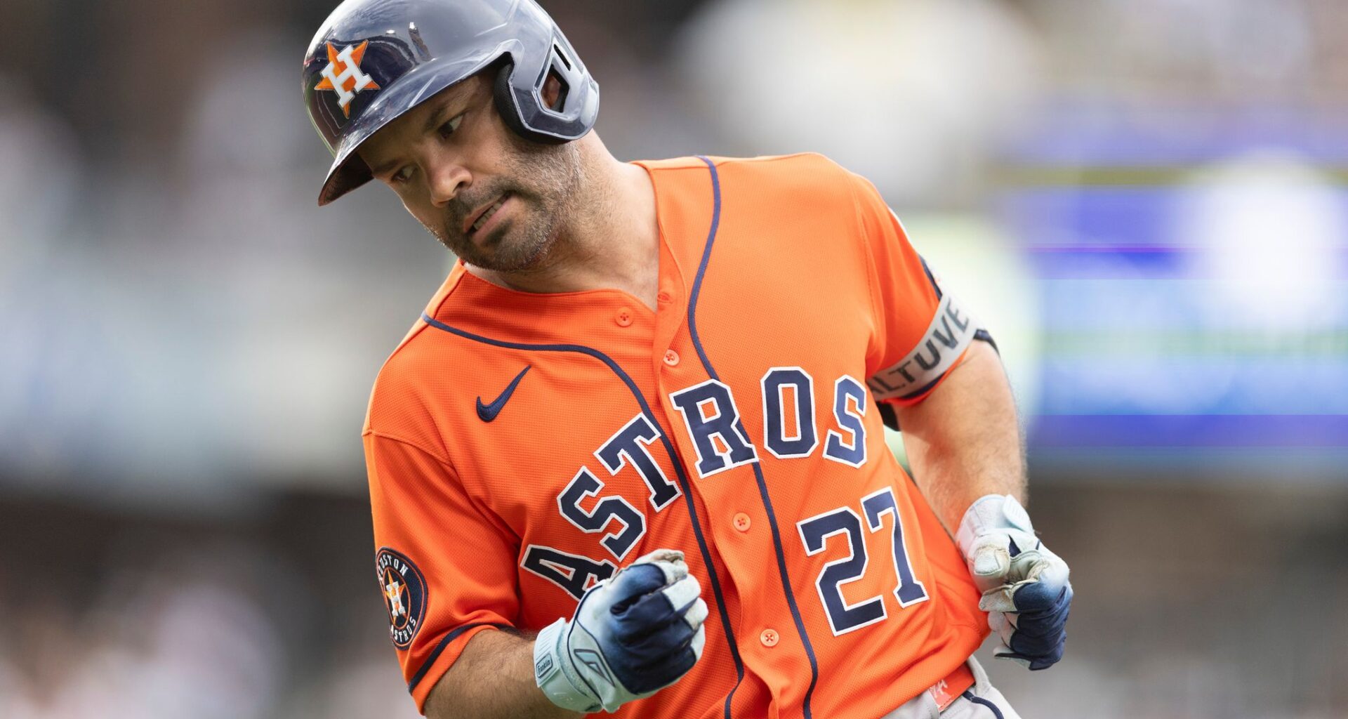 Houston Astros lose second straight game to San Diego Padres