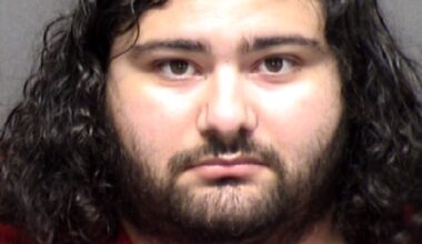 30 years for San Antonio man who stabbed his father 27 times