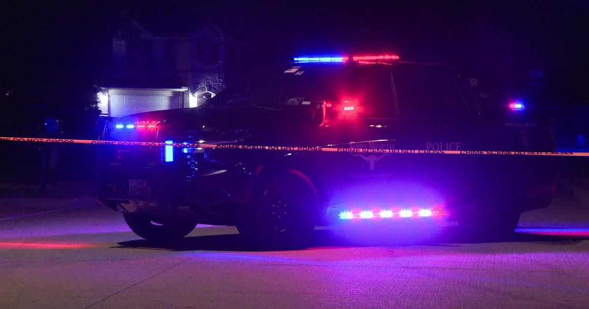 Fatal Northwest Fort Worth shooting leads to standoff with barricaded suspect
