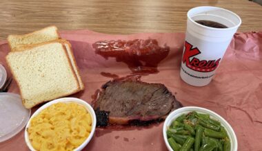 Beef shoulder clod, mac and cheese and green beans at Kreuz Market in Lockhart.