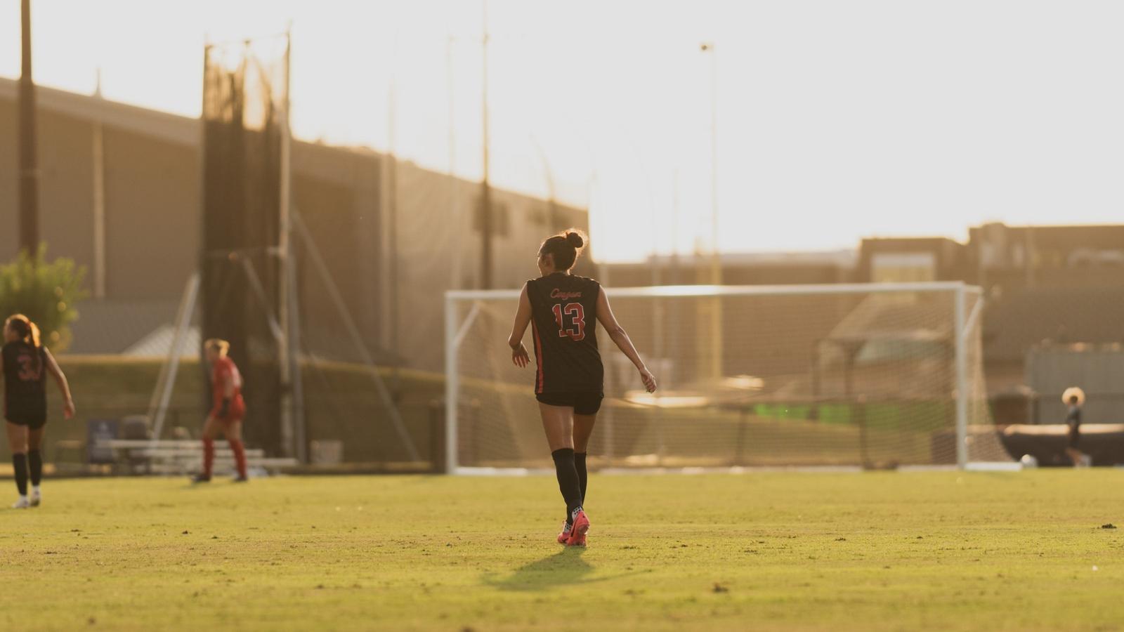 Houston Soccer Opens 2026 Season at FGCU