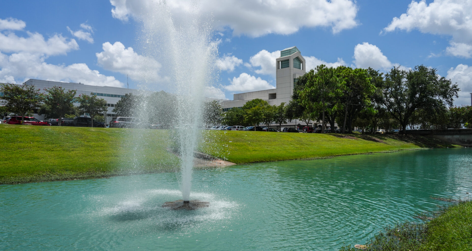 Body found in pond outside Memorial Hermann Southeast Hospital