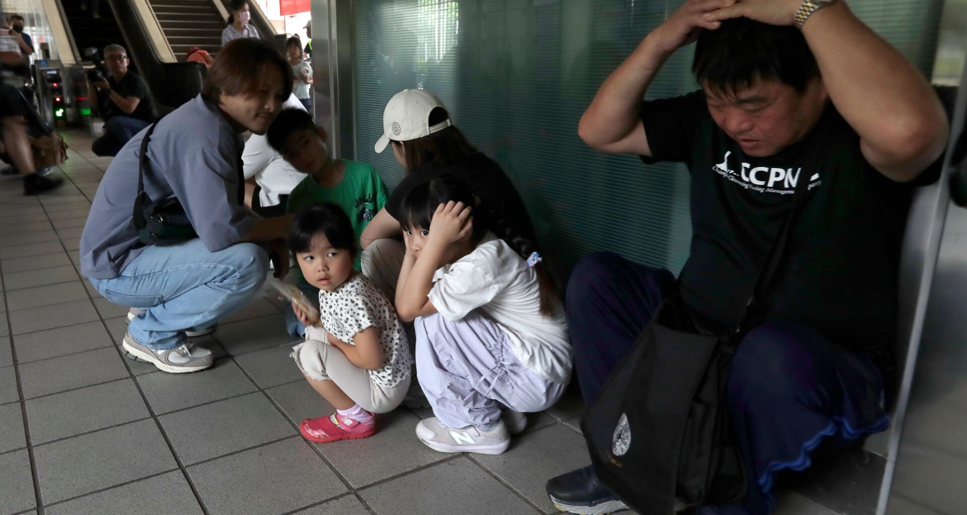 Taiwan briefly slows its mobile internet to text-only speed as part of defense drill