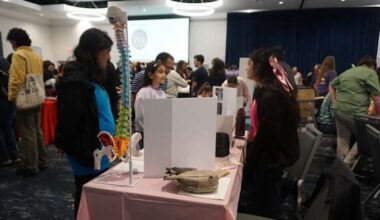 San Antonio teen revives scoliosis support group to help girls feel less alone
