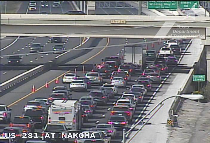 Major crash shuts down US 281 North. What we know.