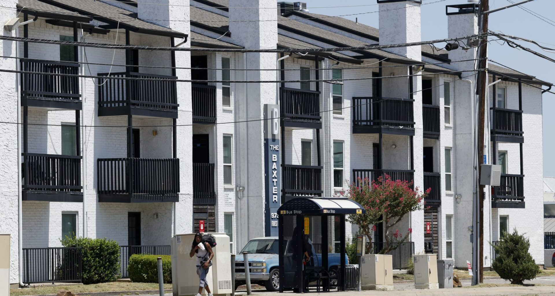 Residents in far northeast Dallas apartments forced to relocate