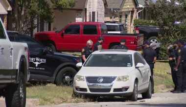 Intruder killed, homeowner injured in East Fort Worth shooting