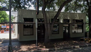 The Marlow Bar on East Sixth Street announced it will be closing at the end of August 2026. 