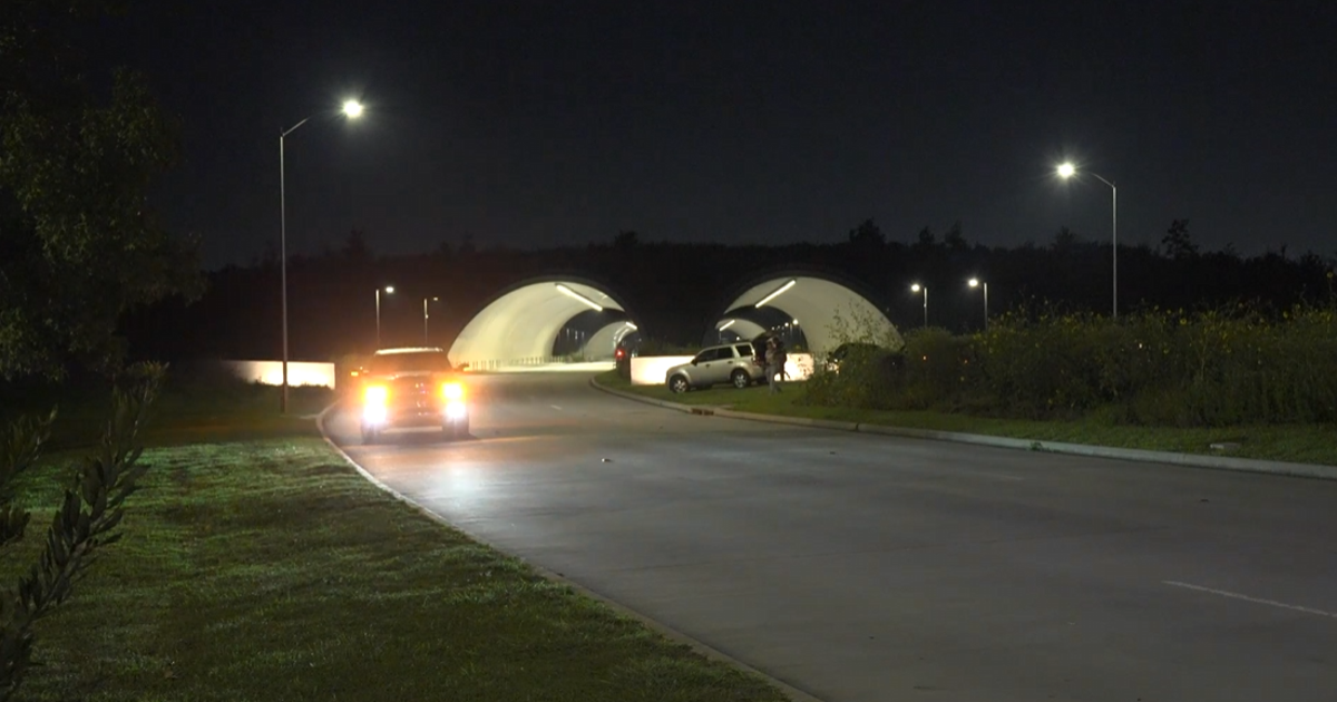 Motorcyclist killed in single-vehicle crash after speeding through Houston park tunnel