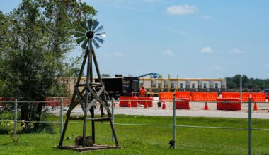 Inside Amazon's nearly 3,000-acre data center project near Houston