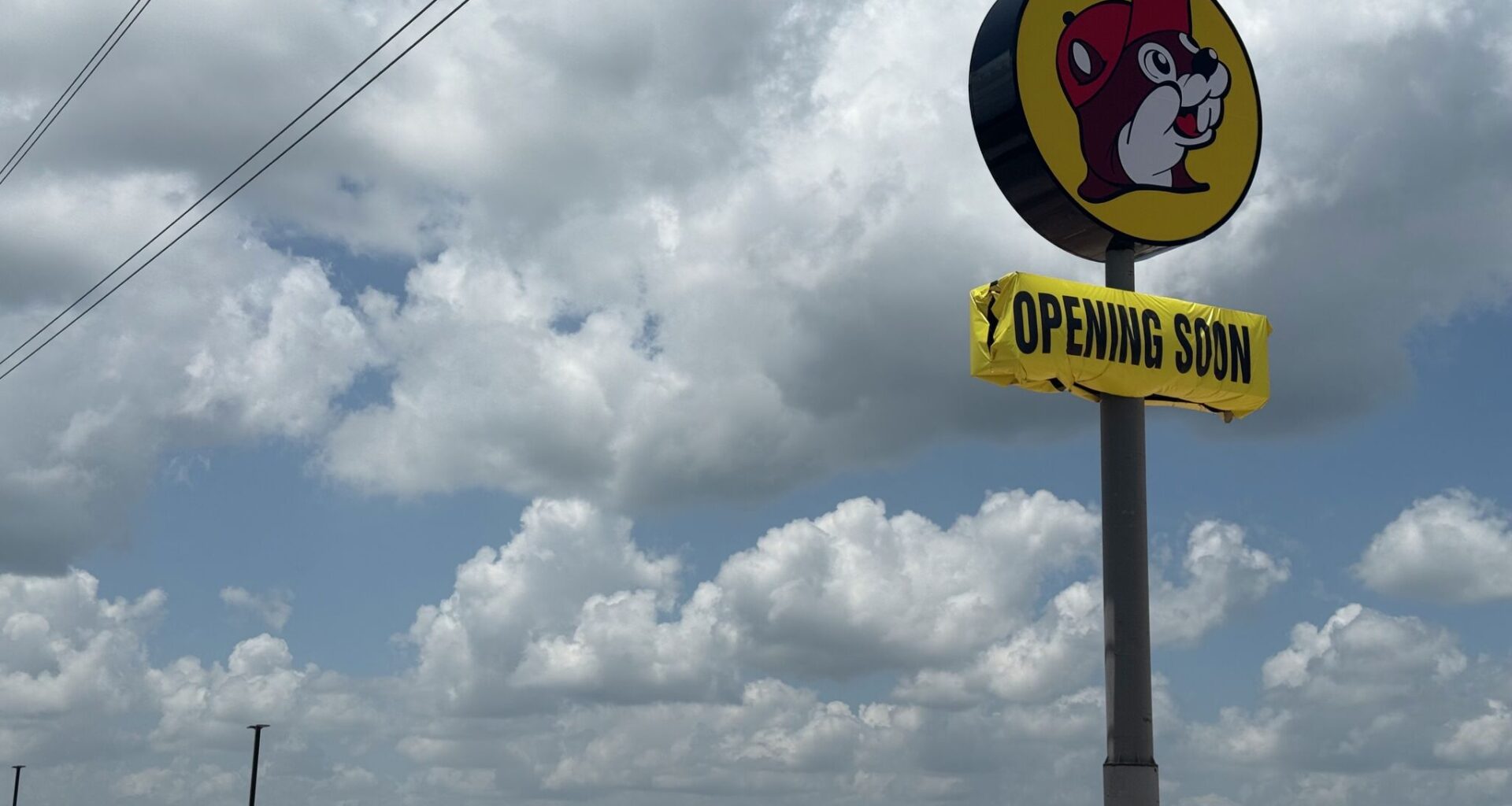 Can you leave your car at Buc-ee’s overnight? What to know