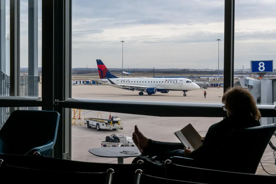 Delta To Report Quarterly Earnings