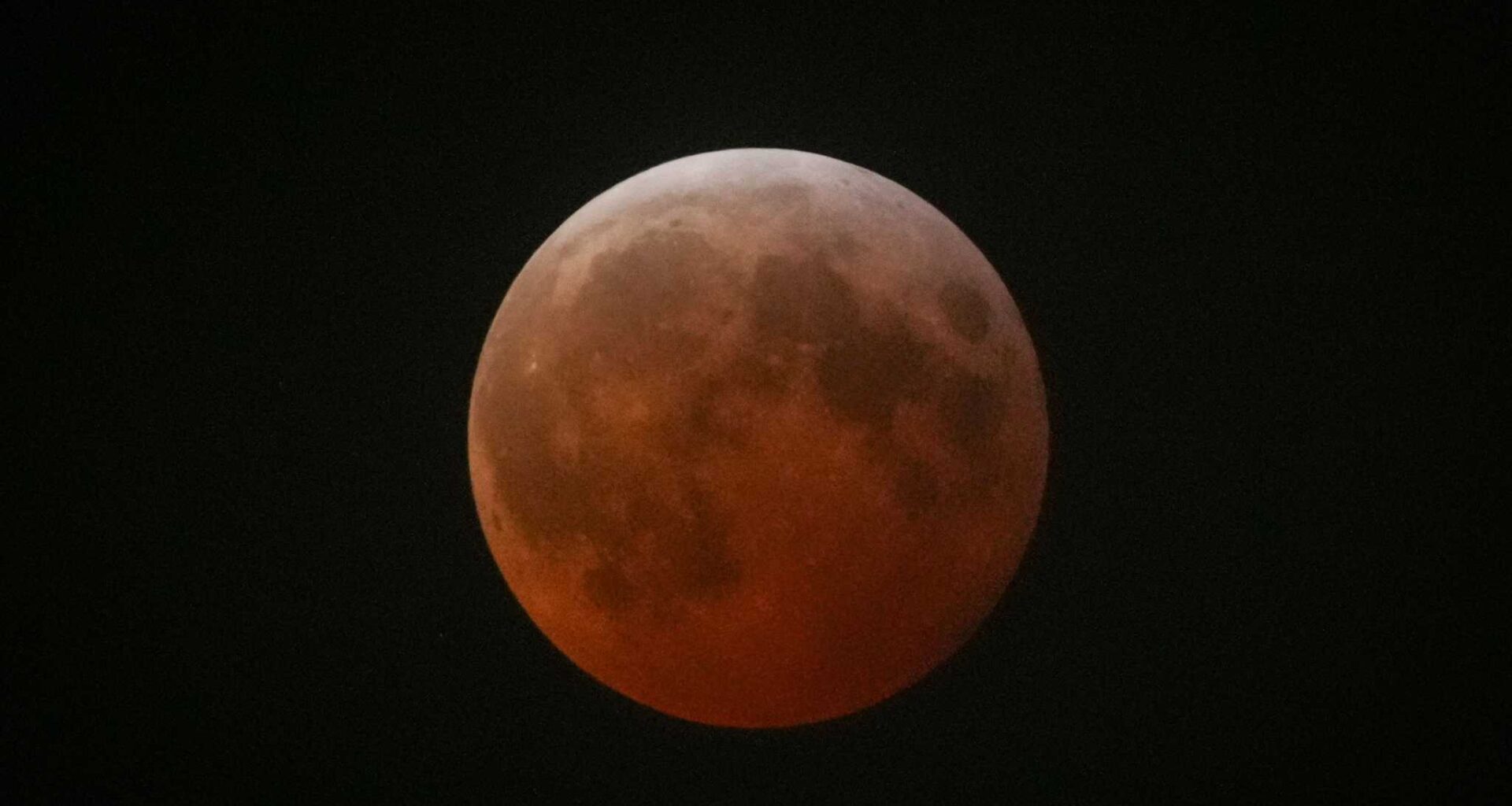 Houston blood moon: How to see Aug. 27 lunar eclipse