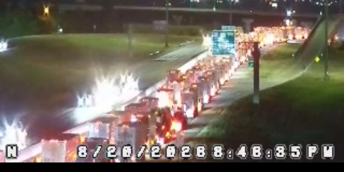 Deadly wreck shuts down I-35 North in Belton, Texas