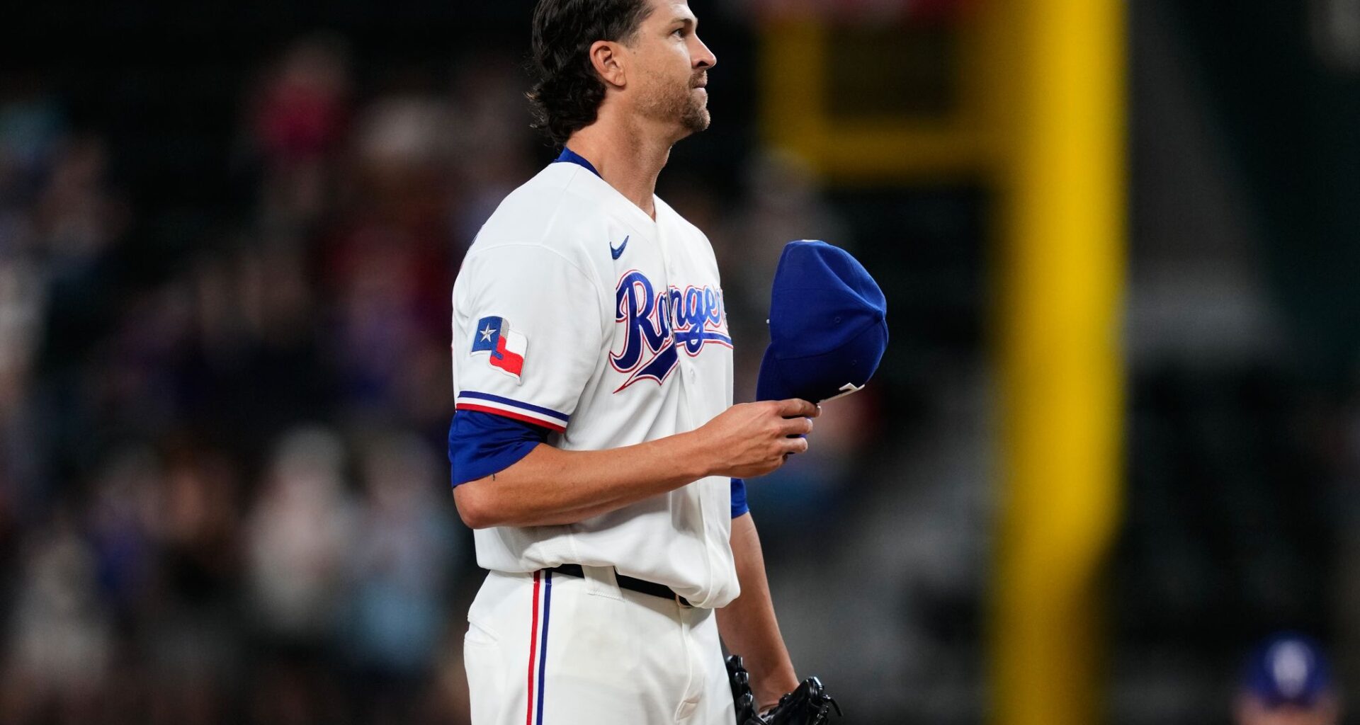 Rangers' Jacob deGrom reaches 2,000 strikeouts in 2nd-fewest games and innings pitched