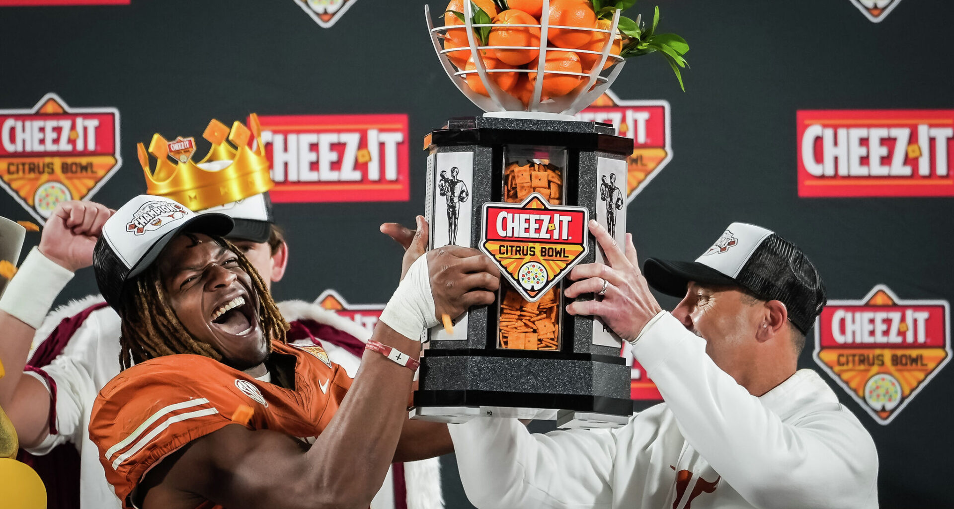 Texas dismisses linebacker Ty'Anthony Smith from football team