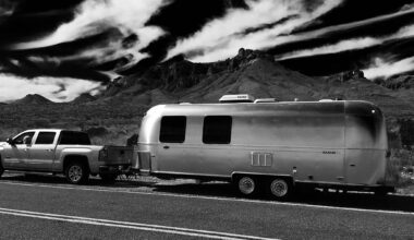 Can you sleep overnight at a Texas rest stop in an RV?