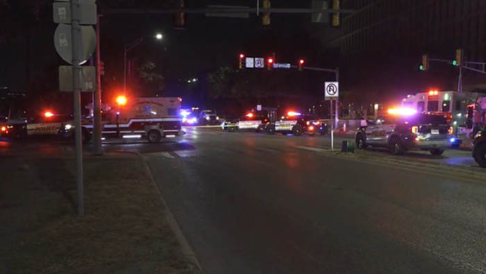 Man hospitalized after shooting in downtown San Antonio, police say