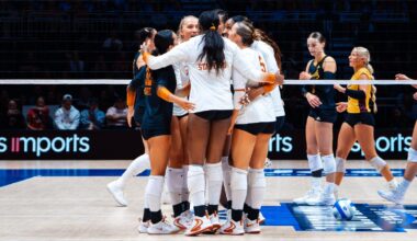 No. 2 Volleyball falls to No. 12 Arizona State in season opener