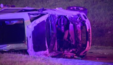 Pickup truck driver ejected, killed in early morning rollover on Interstate 30