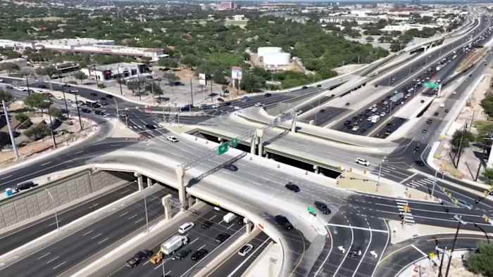 Drivers adjust to ‘confusing’ TxDOT interchange at Loop 1604 and Blanco Road