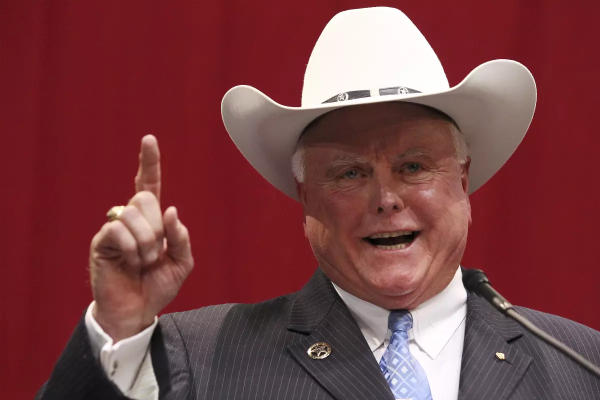 Nov. 4, 2014 - Austin, Texas, USA - Commissioner of Agriculture elect Sid Miller addresses an audience at the GOP election night party in Austin