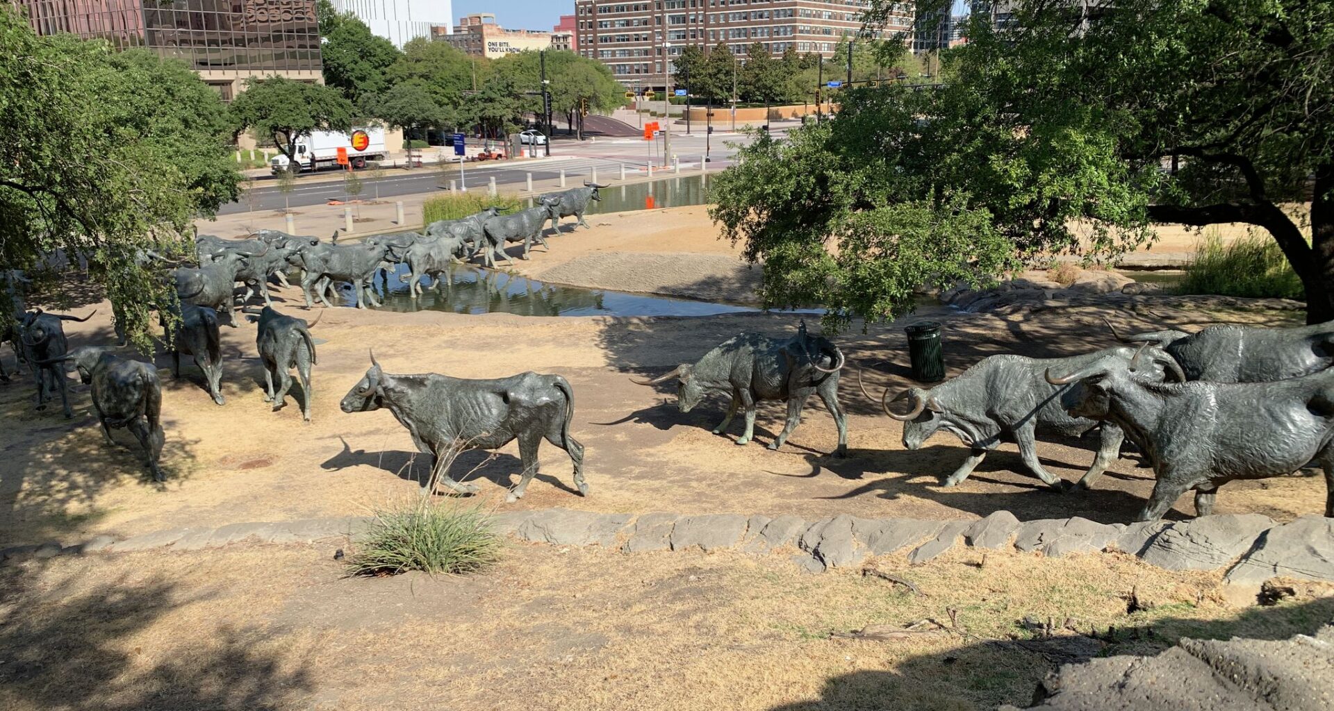 Wilonsky: The $15M redo for Dallas’ bronze steers, Pioneer Cemetery