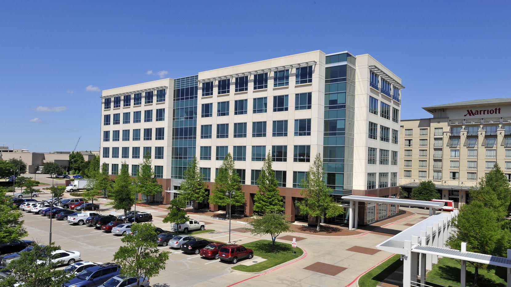 Large Plano office campus is up for sale
