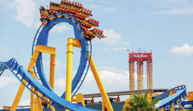 Six Flags to move headquarters to Arlington, Texas