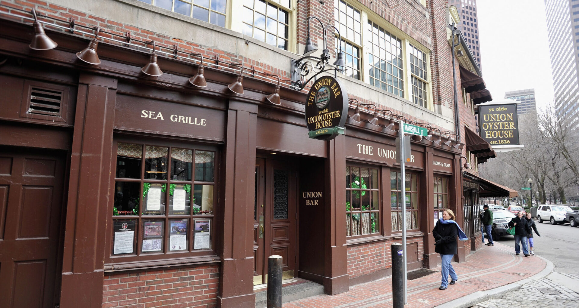 Houston's Fertitta family to buy historic Boston restaurant