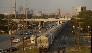 City of San Antonio, state of Texas aim to eliminate rail crosings