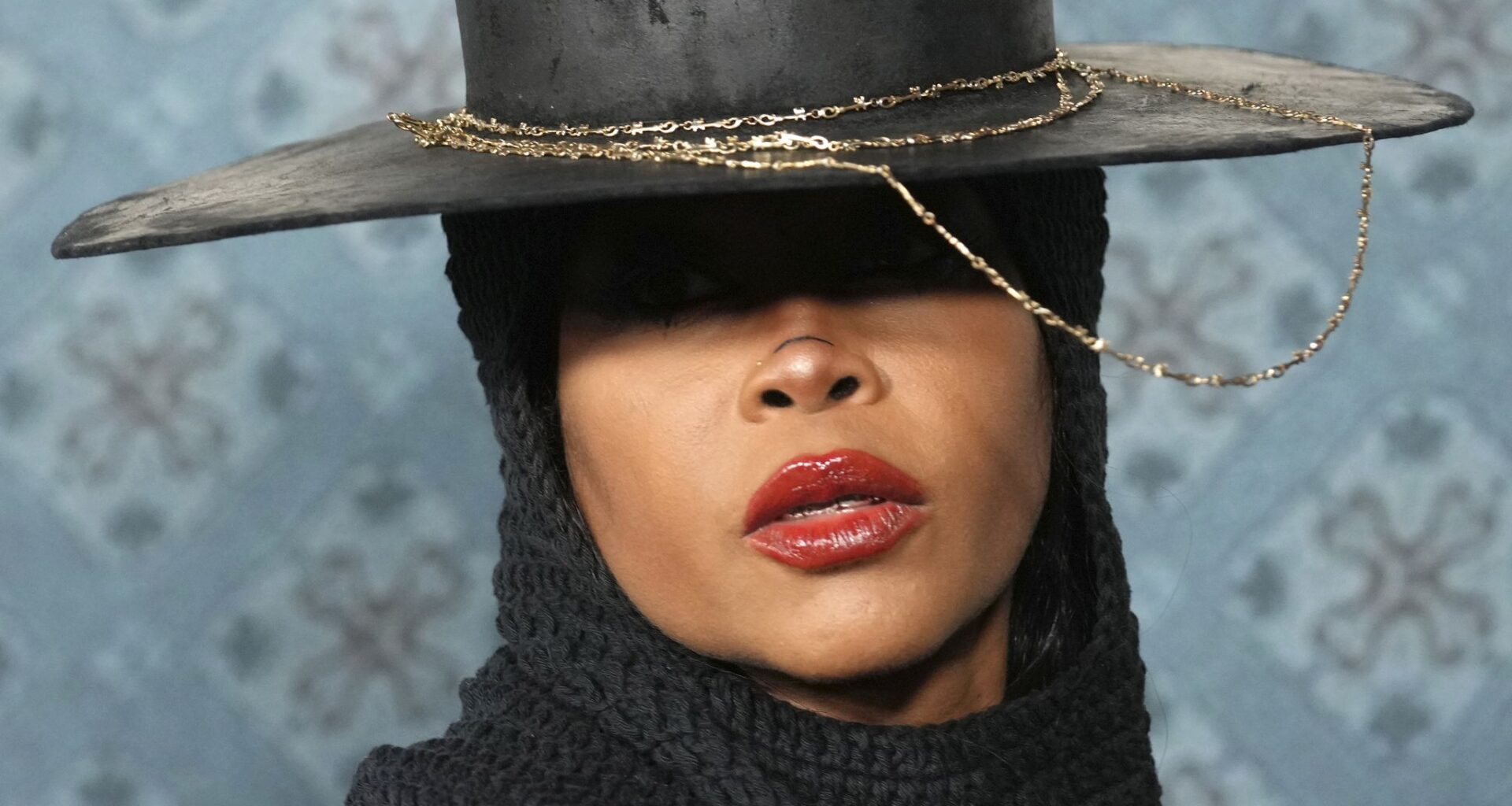 Erykah Badu plays Dallas set before The Alchemist collab album release
