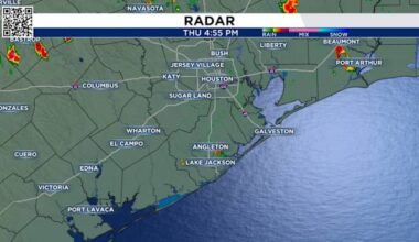 LIVE RADAR: Tracking strong scattered storms north of Houston