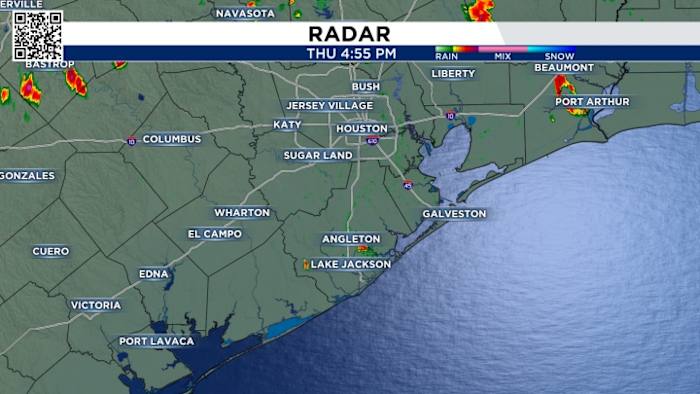 LIVE RADAR: Tracking strong scattered storms north of Houston