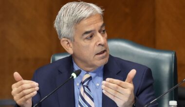 Houston ethics proposal targets late, missing campaign finance reports