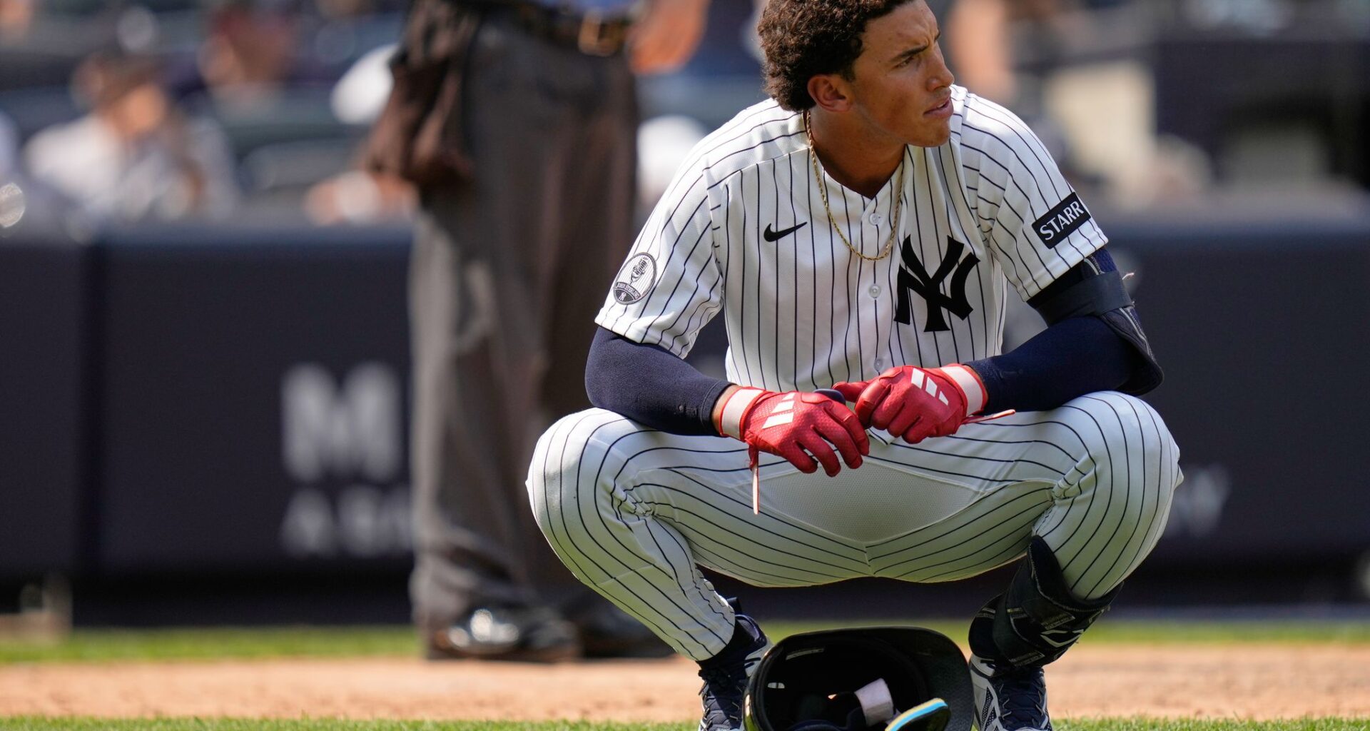 George Lombard Jr. becomes first Yankees shortstop with an error in 6 straight games since 1915