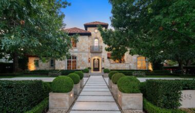 Members of Getty family buy Highland Park mansion