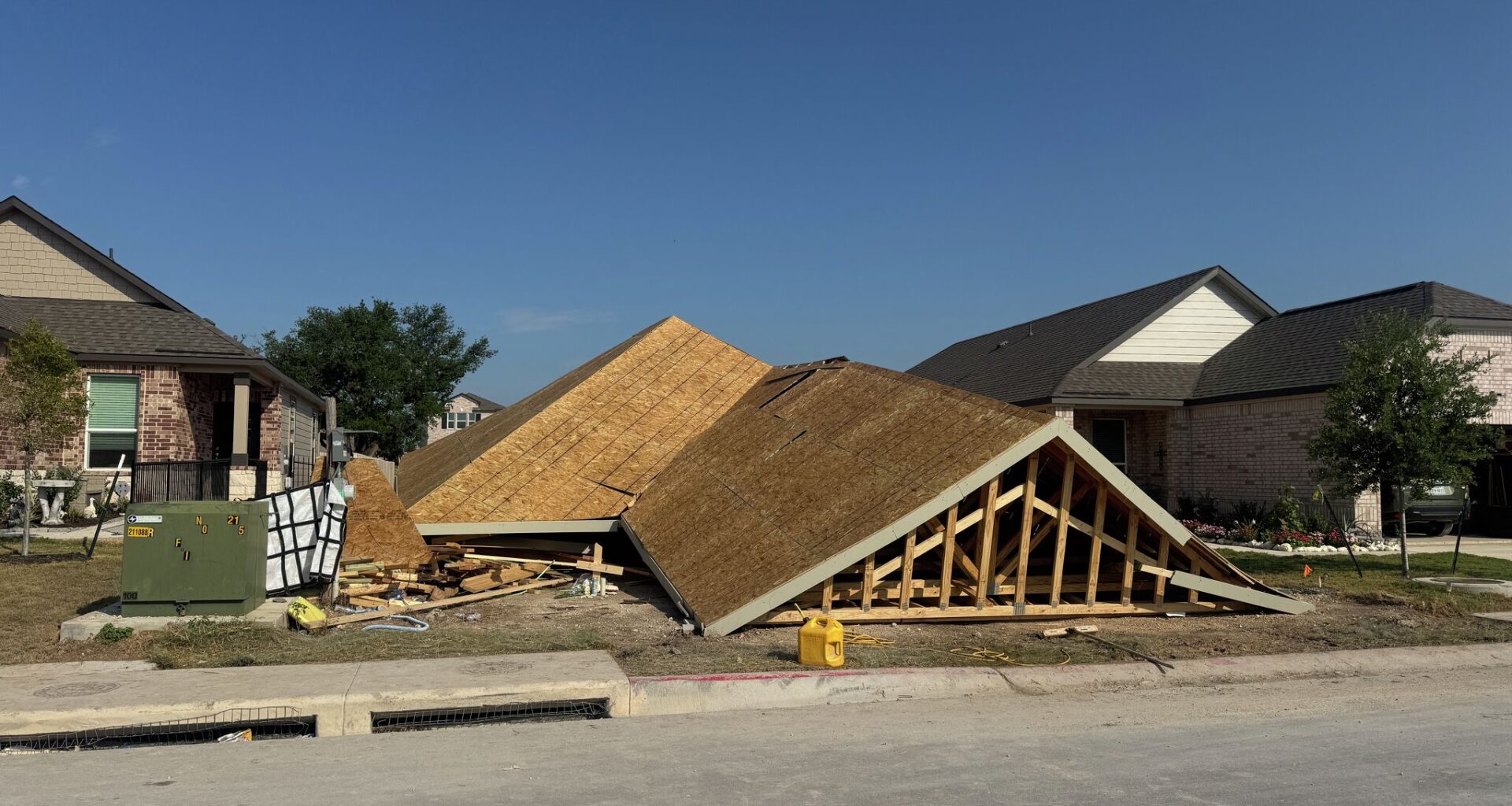 Neighbor recounts deadly Austin home collapse during severe storm