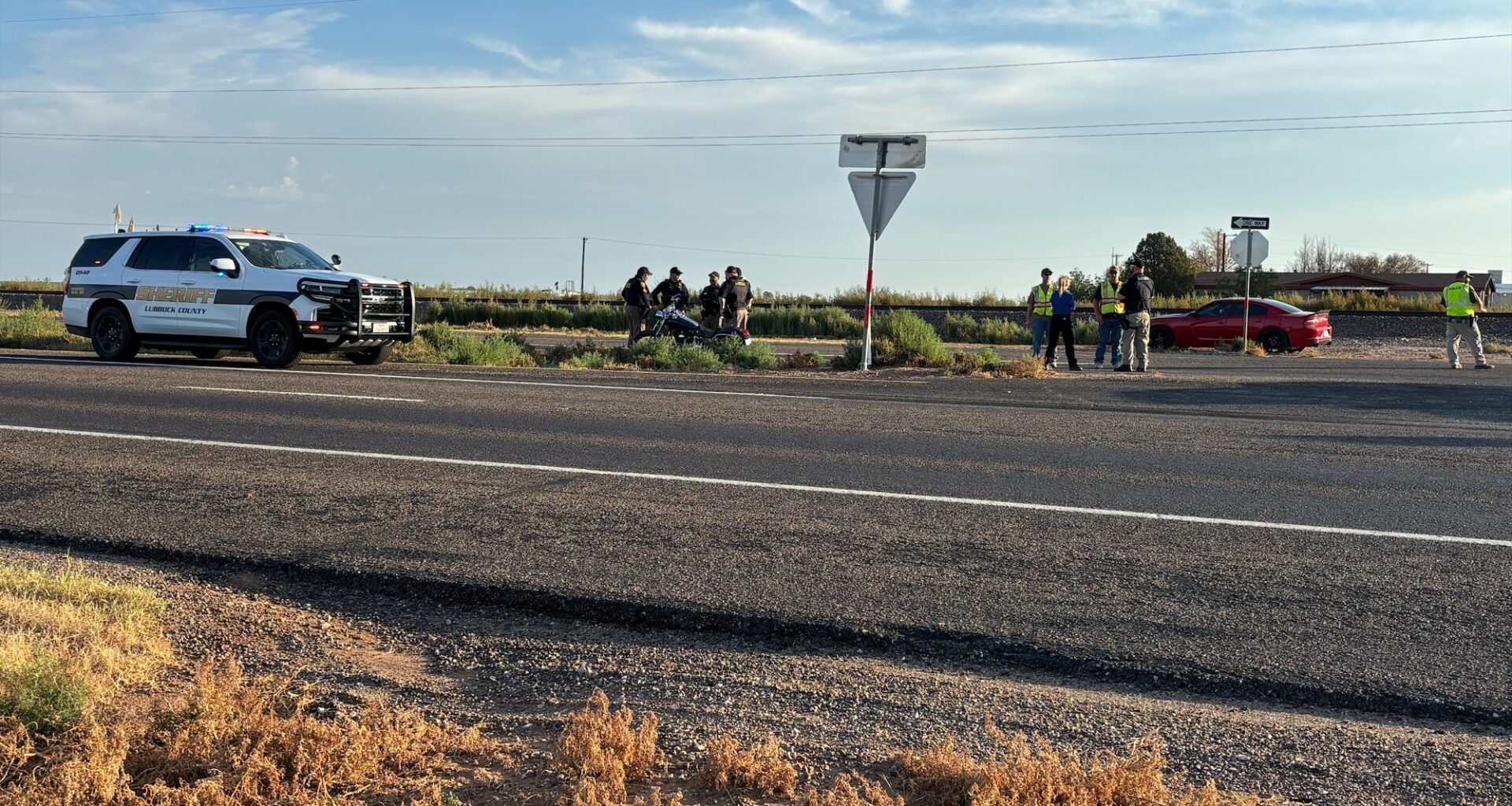 Motorcyclist hospitalized after crash north of Slaton