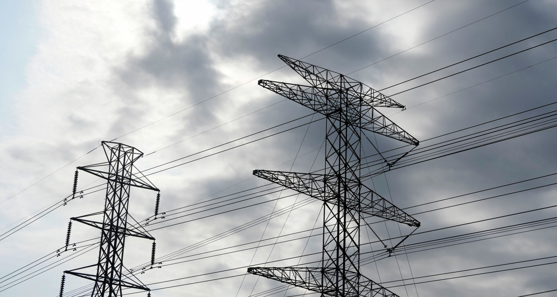 Houston power outages fall after Friday thunderstorms