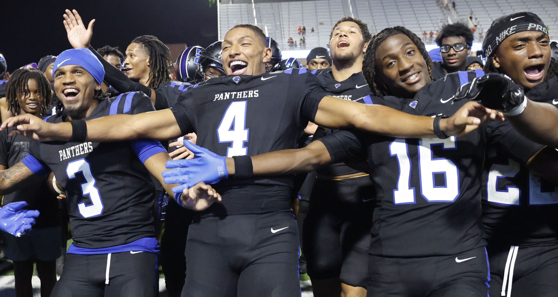 Texas high school football scores from Week 1: UIL, TAPPS and more