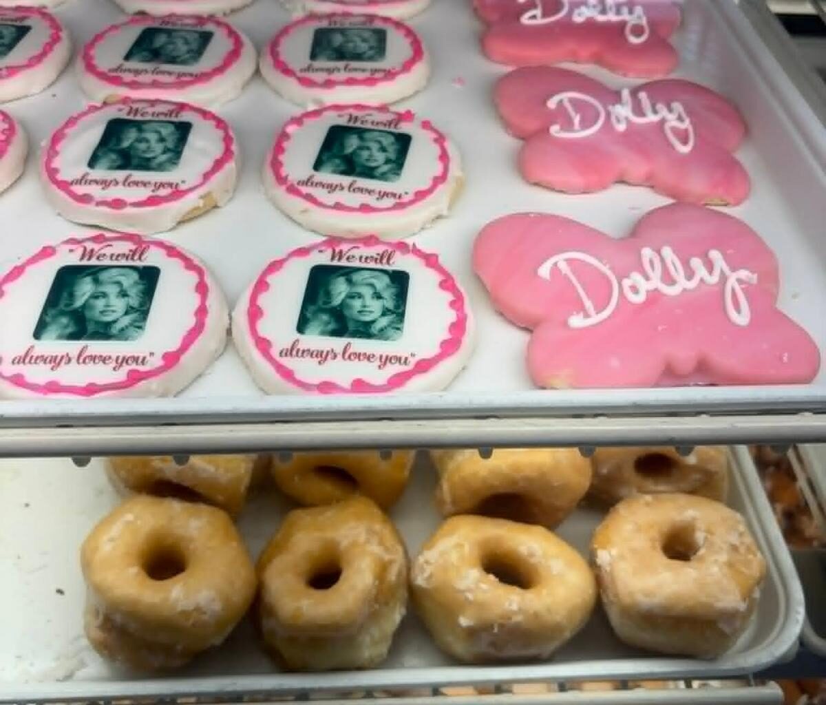 Historic Slaton Bakery Celebrates Dolly Parton In The Sweetest Wa