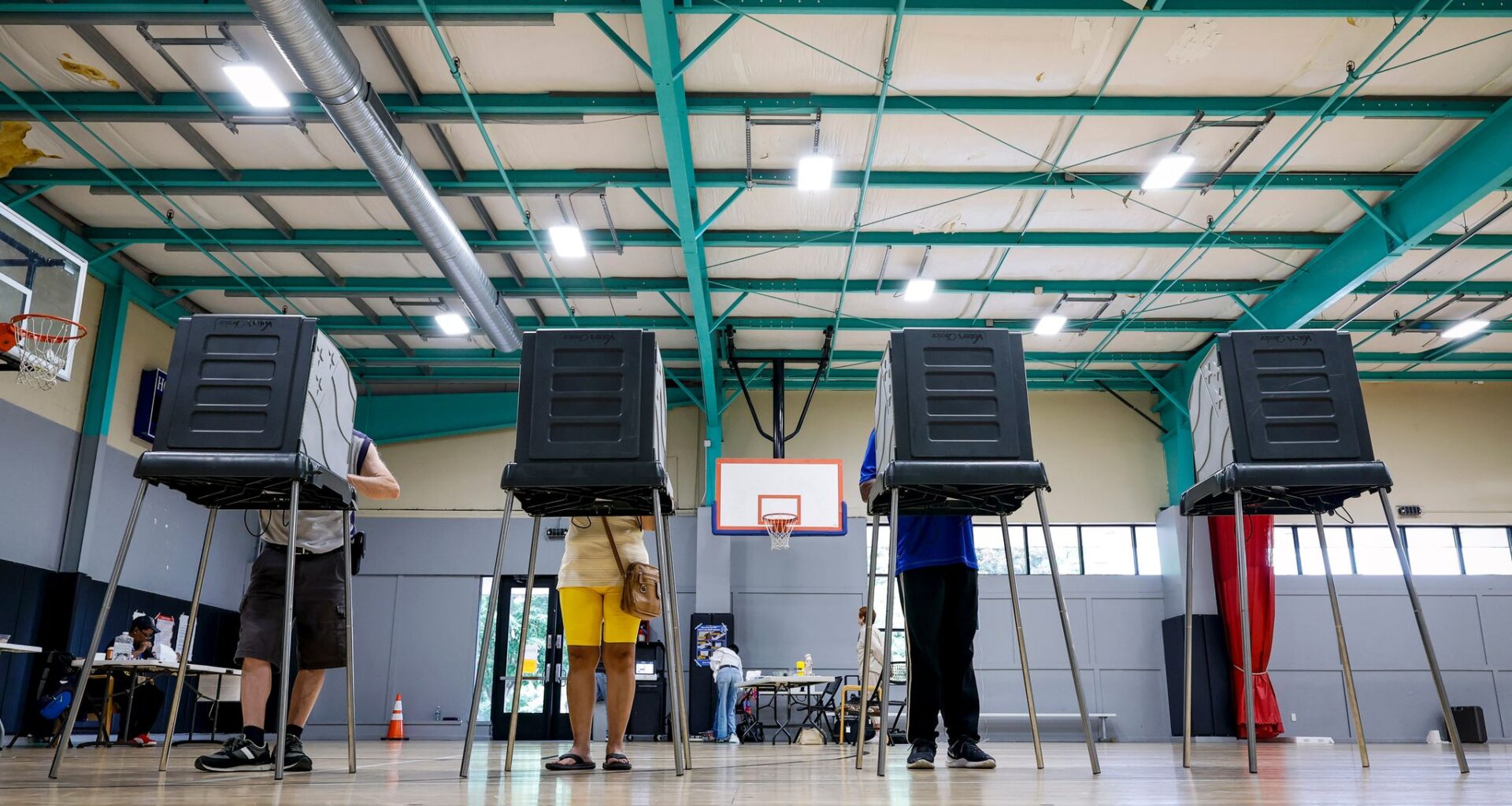 Noncitizen voting claims animate Trump's attacks on midterms and set up potential result challenges