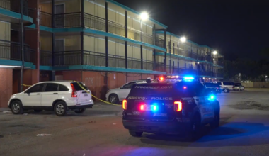 21-year-old found shot after crashing near SW Houston apartment complex