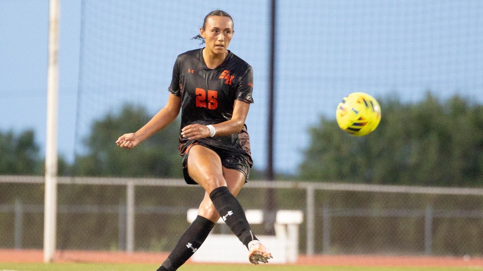 Bearkats battle Islanders in hard fought draw