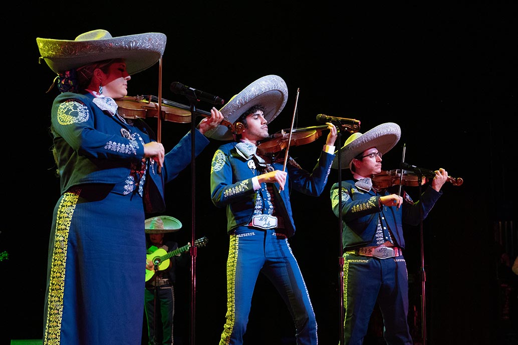 Houston Mariachi Festival sells out Wortham Center for night of music