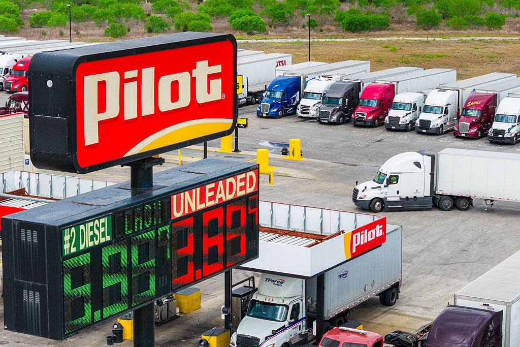 Can you sleep in an RV overnight at a Texas Pilot travel center?