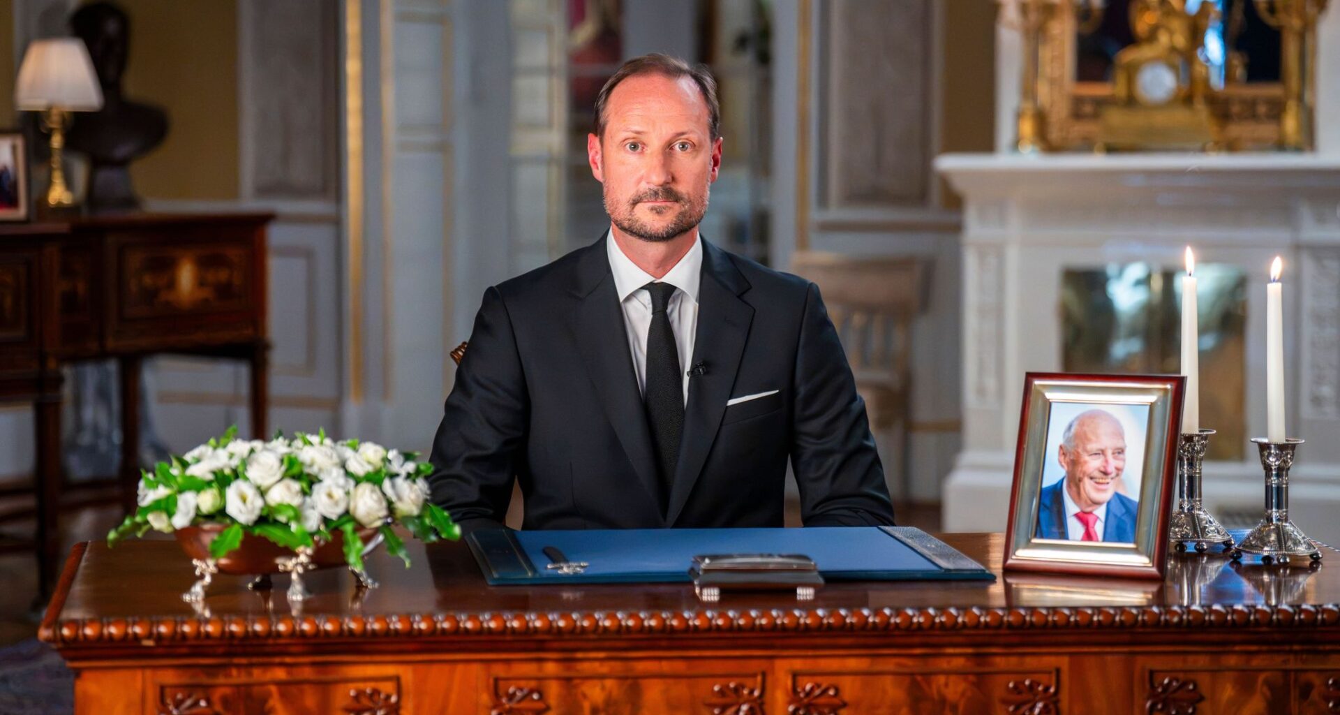 Norway's new king pays tribute to his late father as tens of thousands mourn