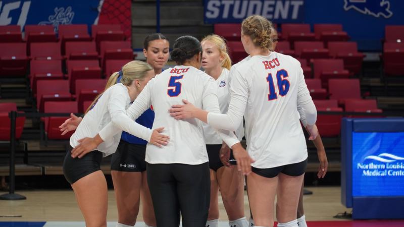 VB: Huskies Start Strong, Fall in Five to Bulldogs